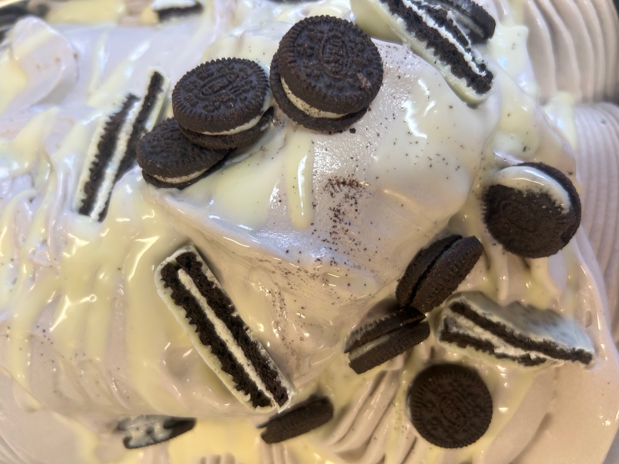 Glace Oreo avec morceaux de biscuits