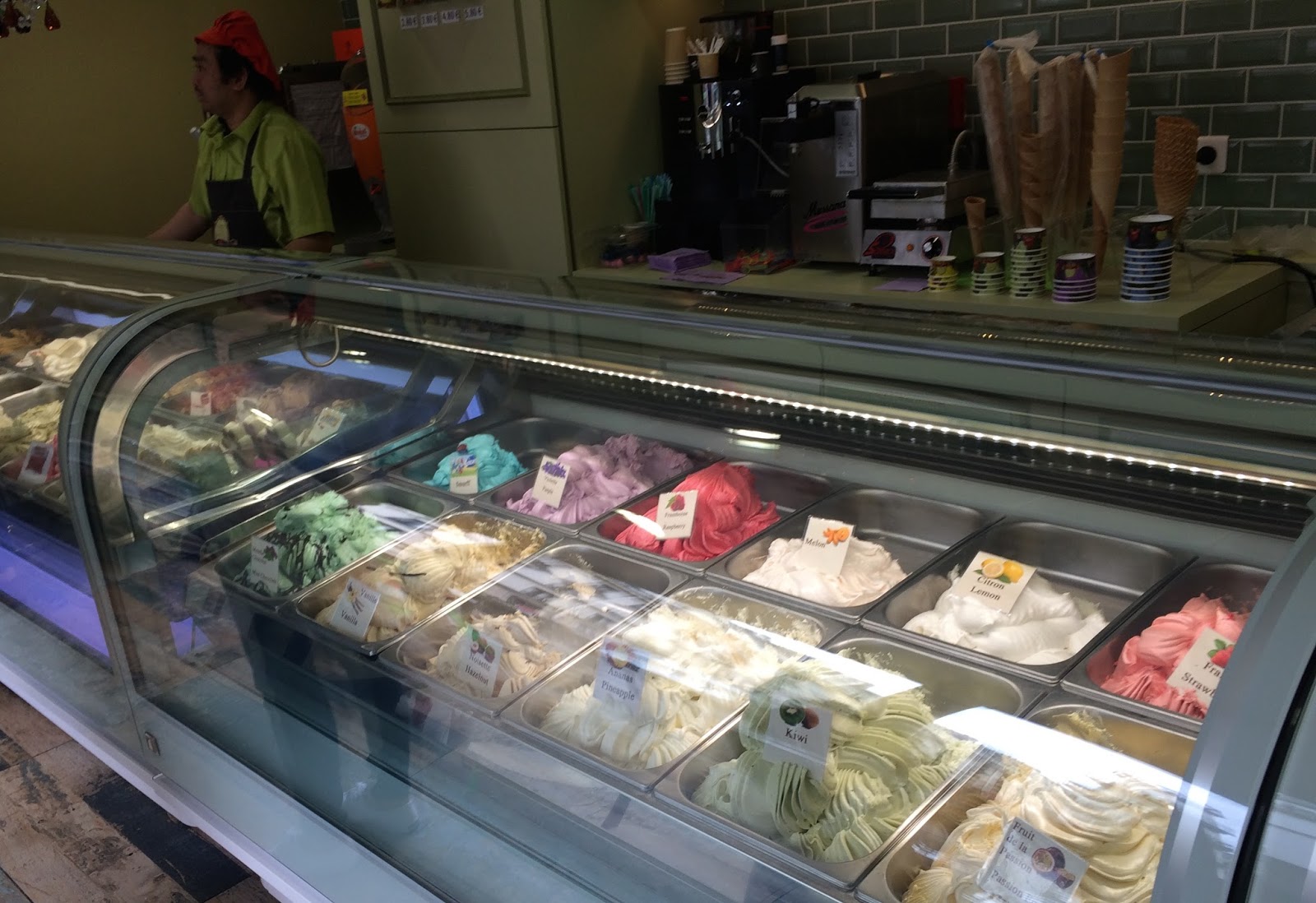 Vitrine de glaces Morice Galka Paris
